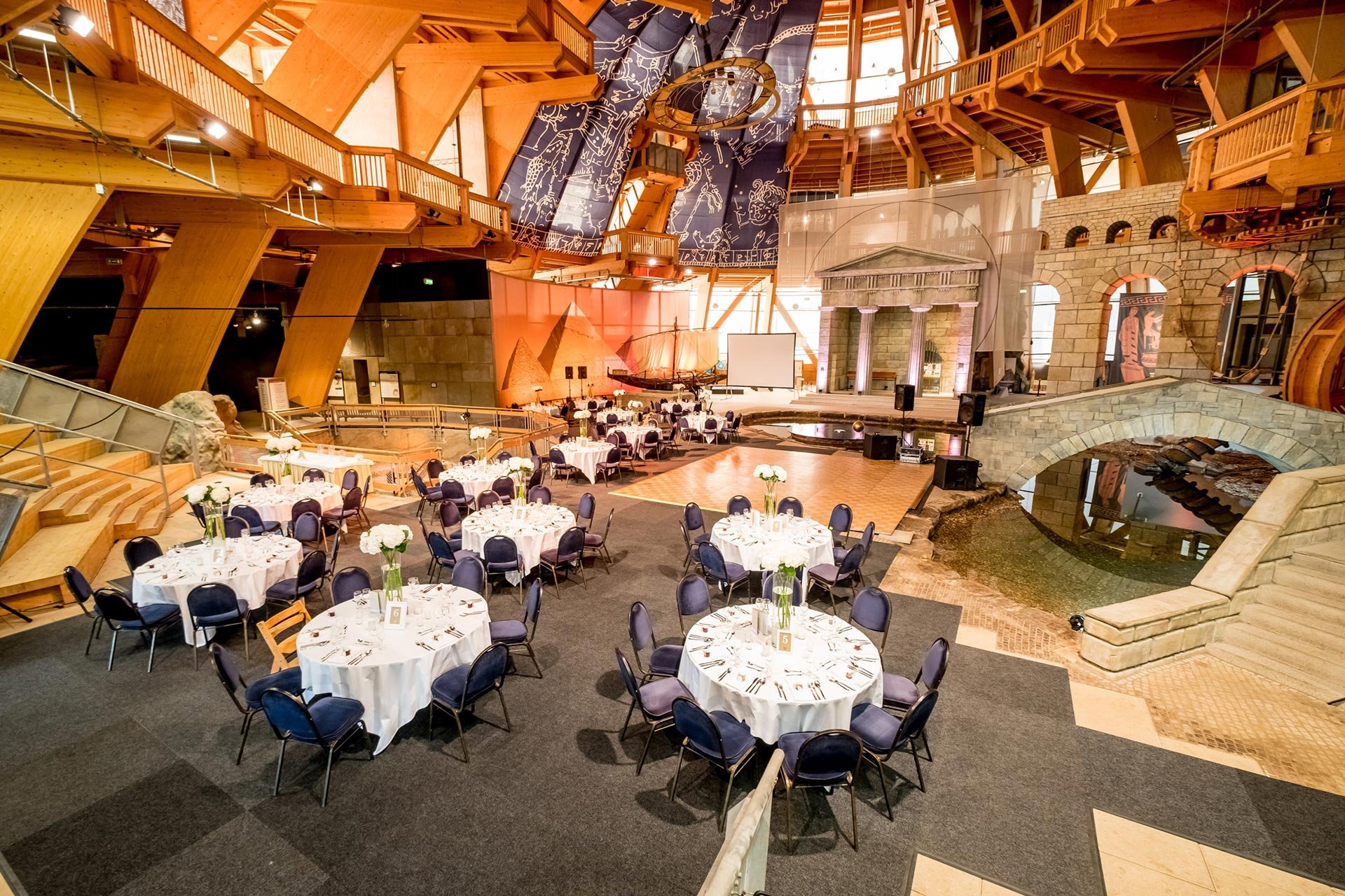 🏛️ 밀레니엄 타워(야르타우젠트투름 마그데부르크)